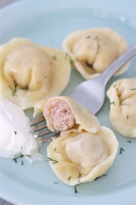  Pelmeni: ¡Una explosión de sabor que te transportará a las calles nevadas de Tomsk!